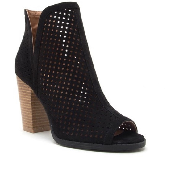 PERFORATED PEEP TOE BOOTIE - Picture 4 of 8
